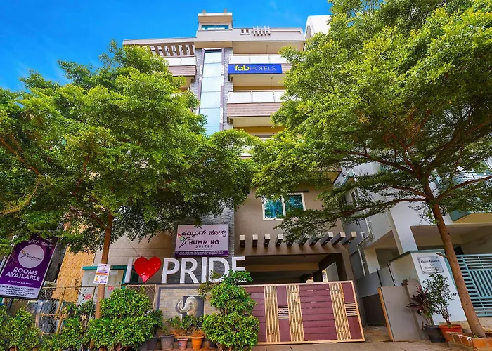 Fabhotel Humming Suites