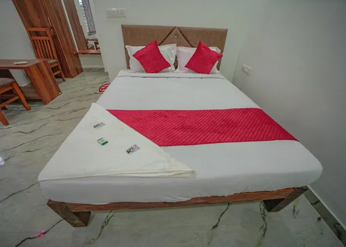 Pph Living Jai Maruthi Boarding & Lodging