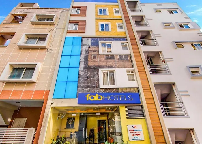 Fabhotel Emara Boutique