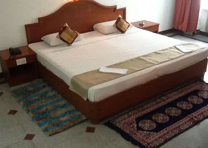 Hotel Kanishka Phg
