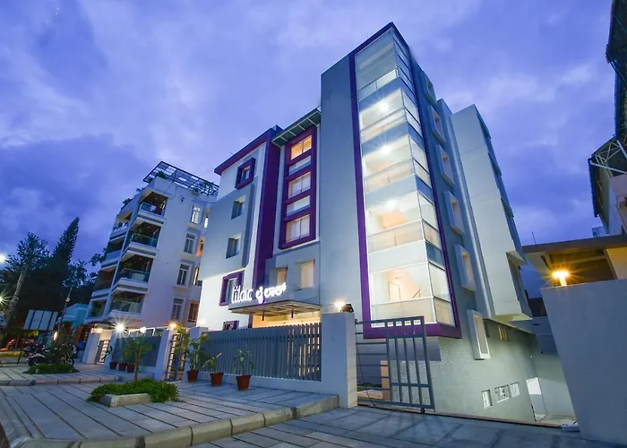 Lilac Hotel, 5Th Block