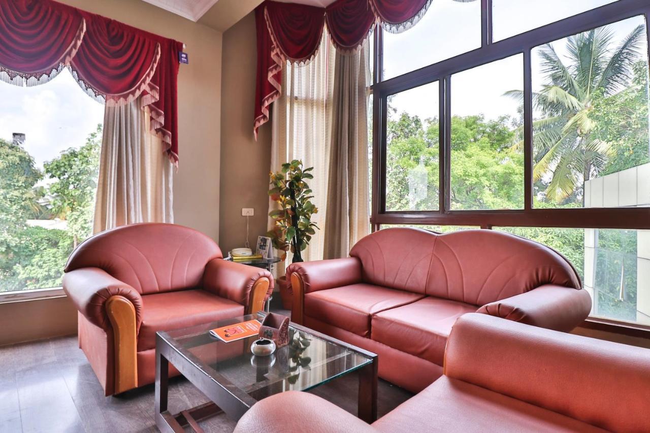 Hotel Palette - Holiday Palms Bangalore
