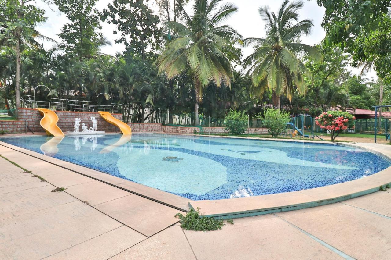 Hotel Palette - Holiday Palms Bangalore