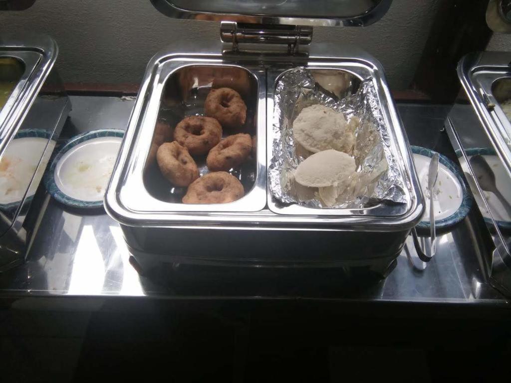 Kadamba Hotel 3*