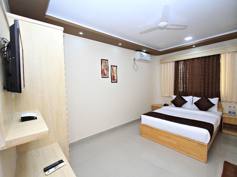 Bluemoon Comforts 3* Bangalore
