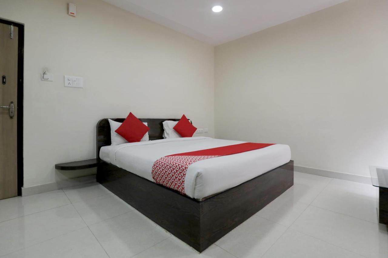Hotel Oyo Flagship 15444 Manasa Electronic City