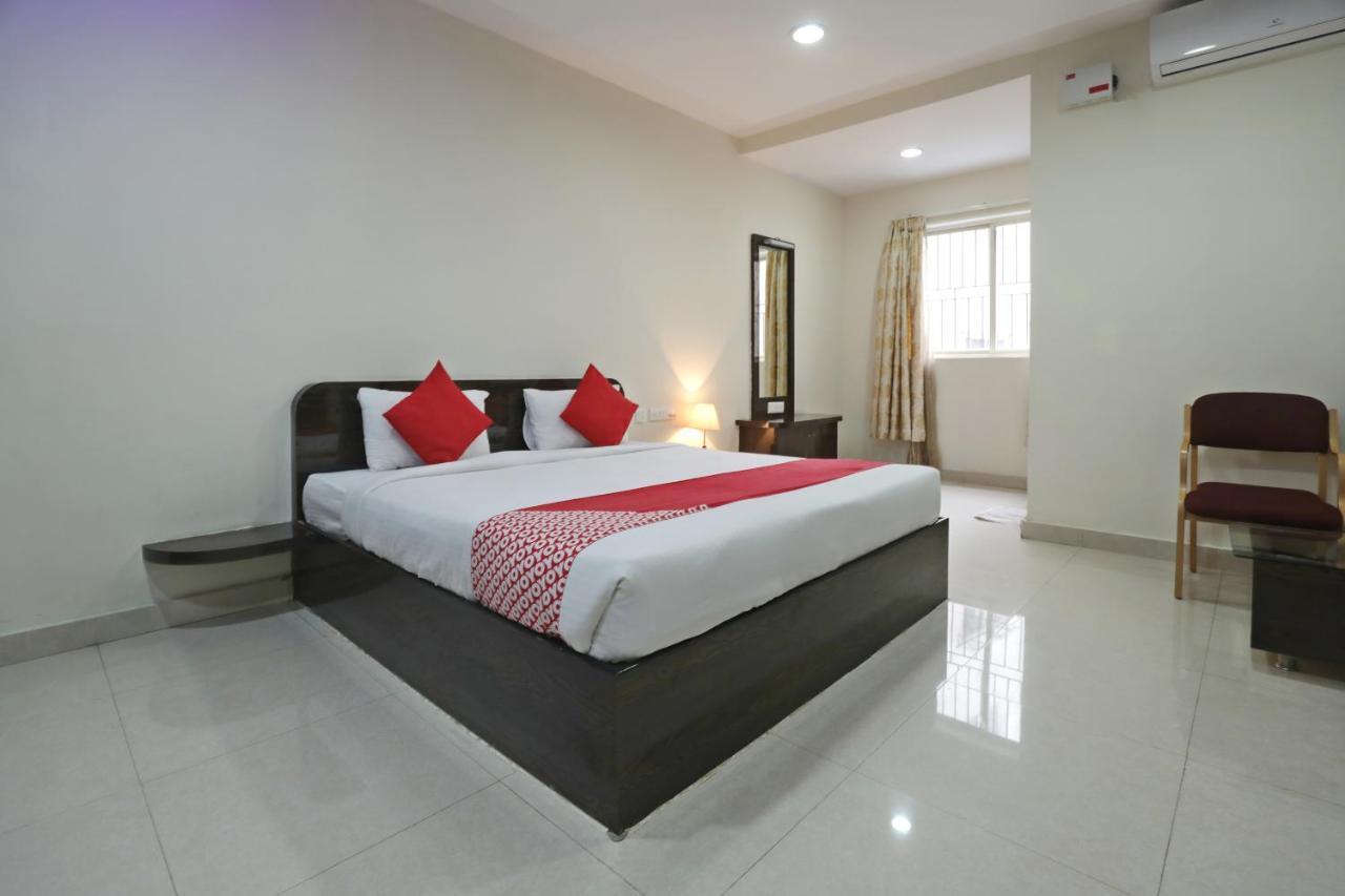 Hotel Oyo Flagship 15444 Manasa Electronic City 3*
