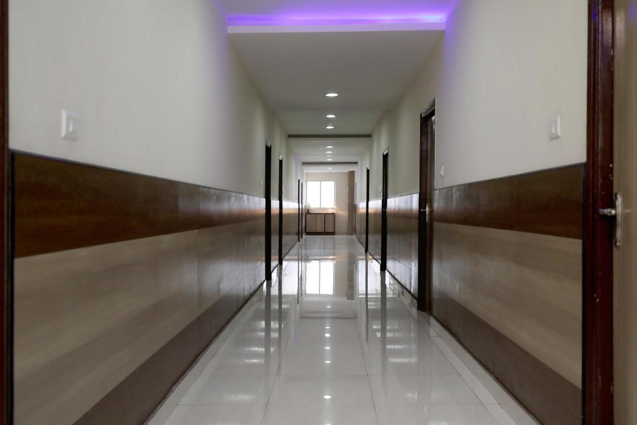 Oyo Flagship 15444 Manasa Electronic City
