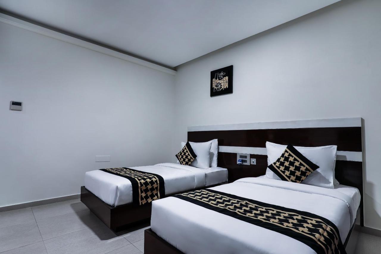 Hotel Collection O 30004 Malleswaram Bangalore