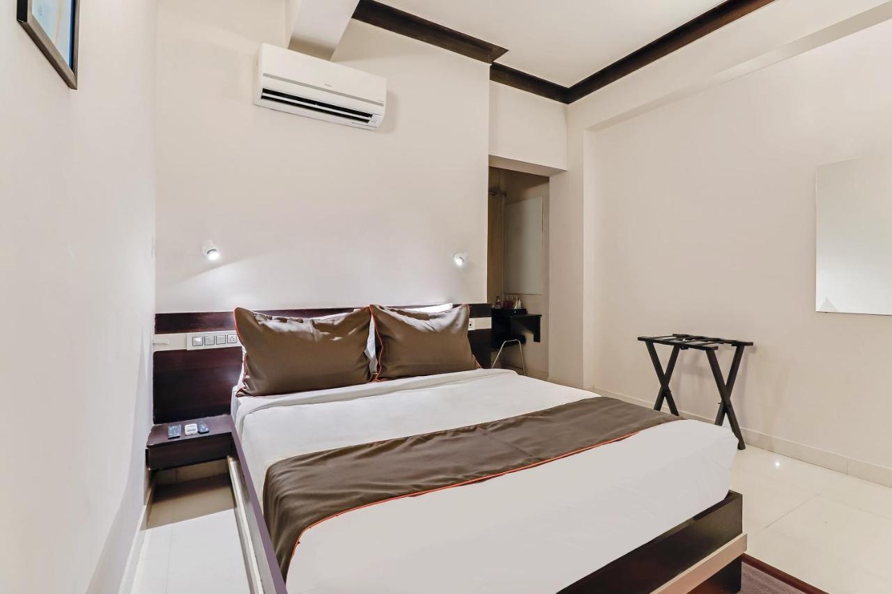 Collection O 199 Tin Factory Hotel 3*