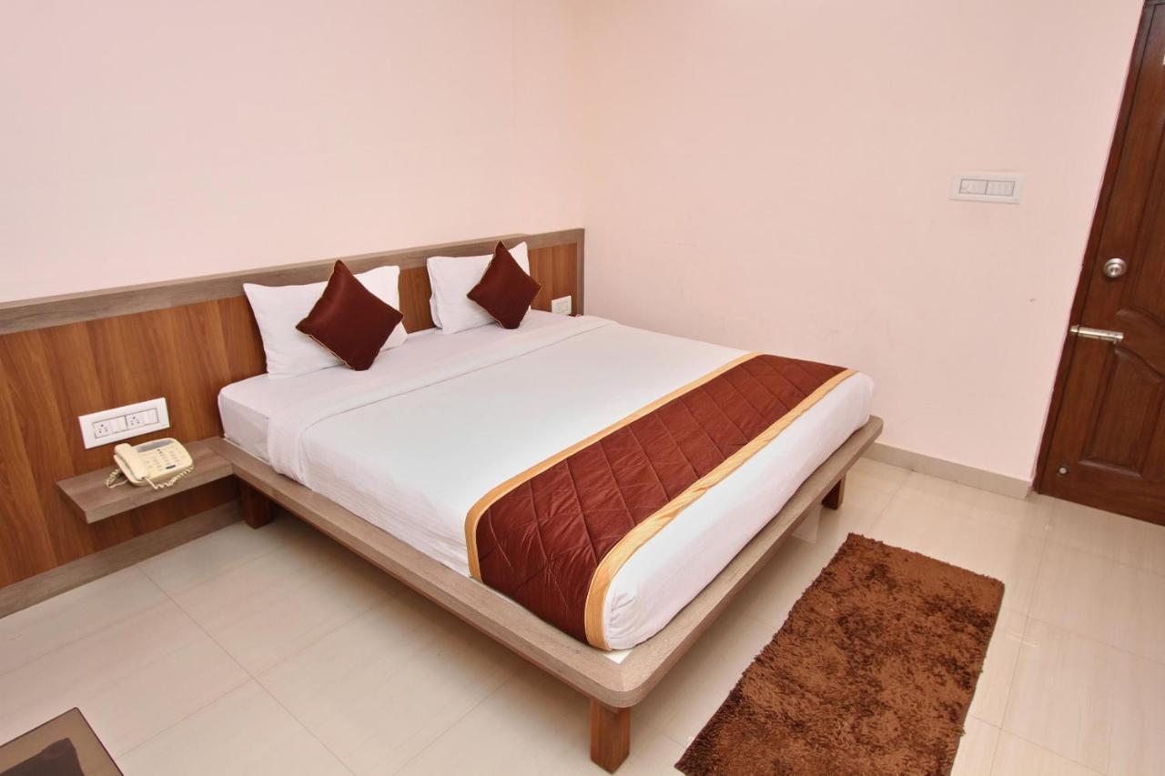 Collection O 2235 Oh My Indranagar Apartment *