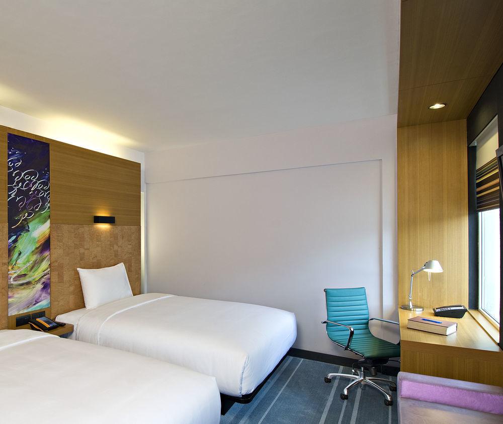 Aloft Whitefield 4*