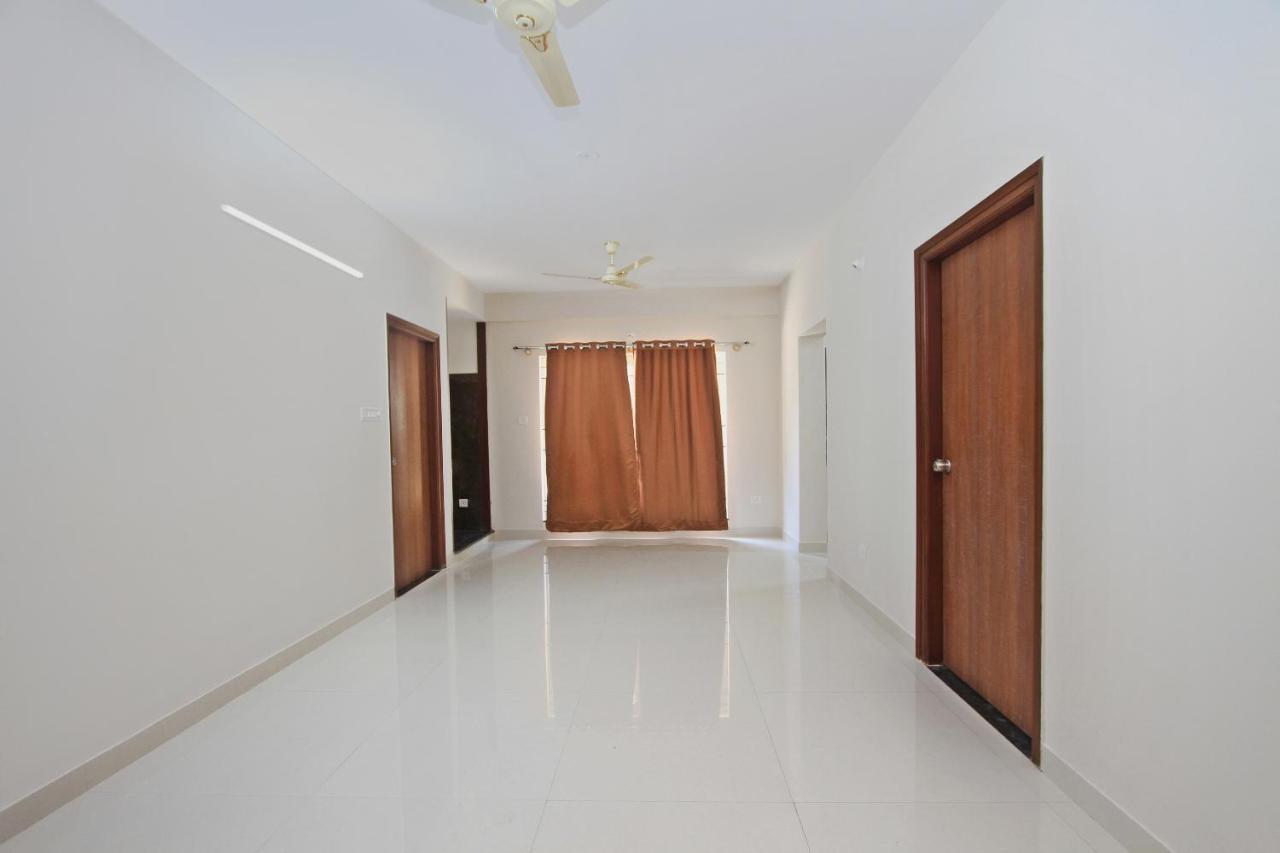 Hotel Vaccinated Staff - Oyo 10379 Varcity Sapphire