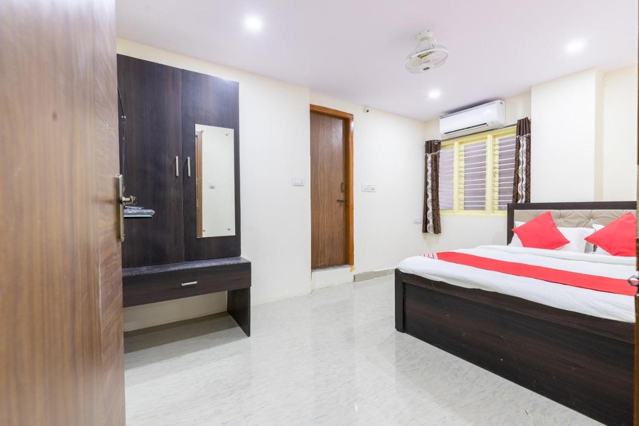 Oyo 45125 Banashankari Comforts