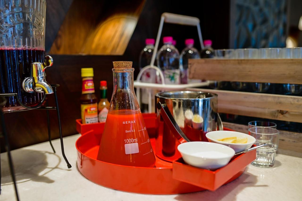 Vivanta Residency Road 5*