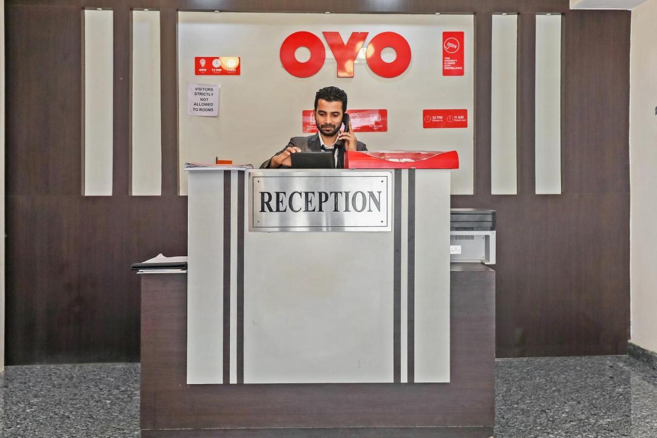 Oyo 10525 Varcity Abra Madiwala 3*