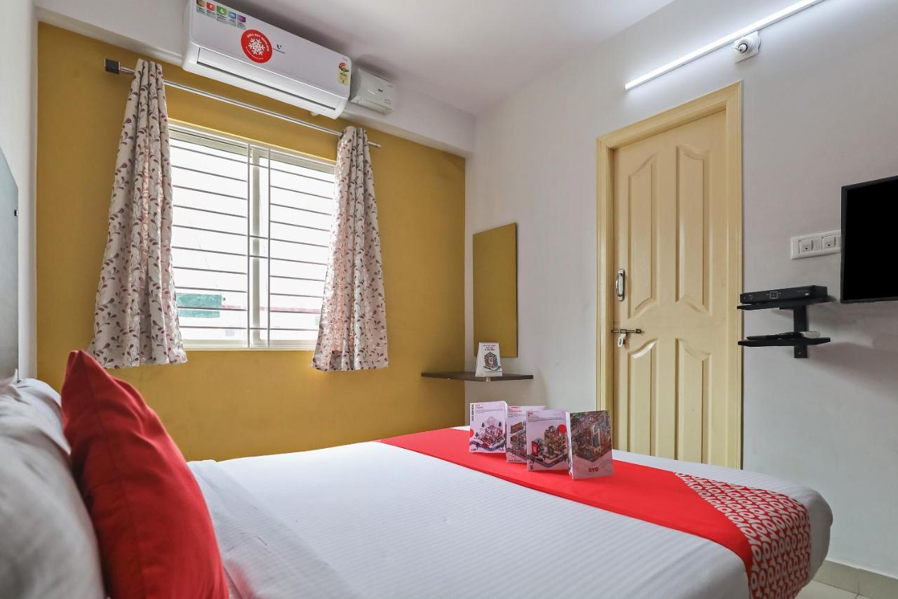 Oyo 10525 Varcity Abra Madiwala Hotel Bangalore