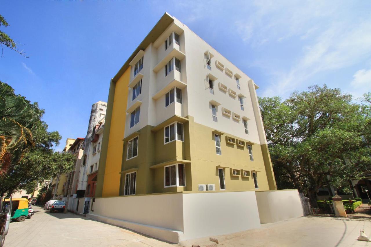 Hotel Vaccinated Staff - Oyo 10379 Varcity Sapphire