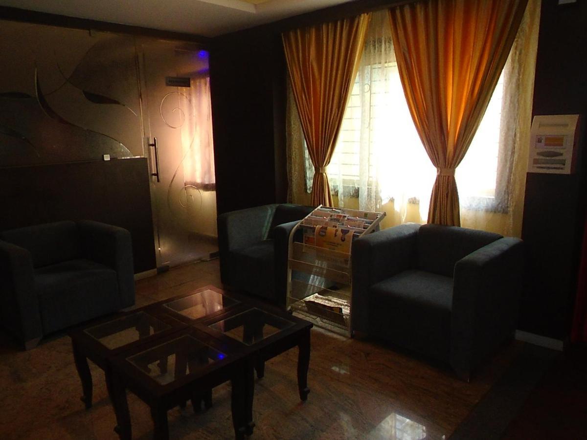 Hotel Royal Residency