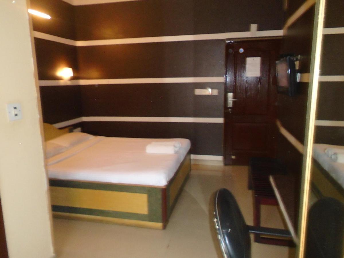 Royal Residency 2*