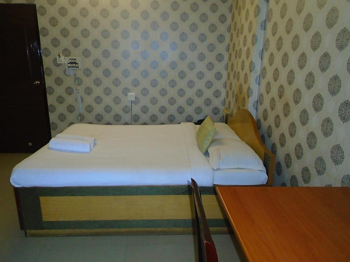Royal Residency 2*