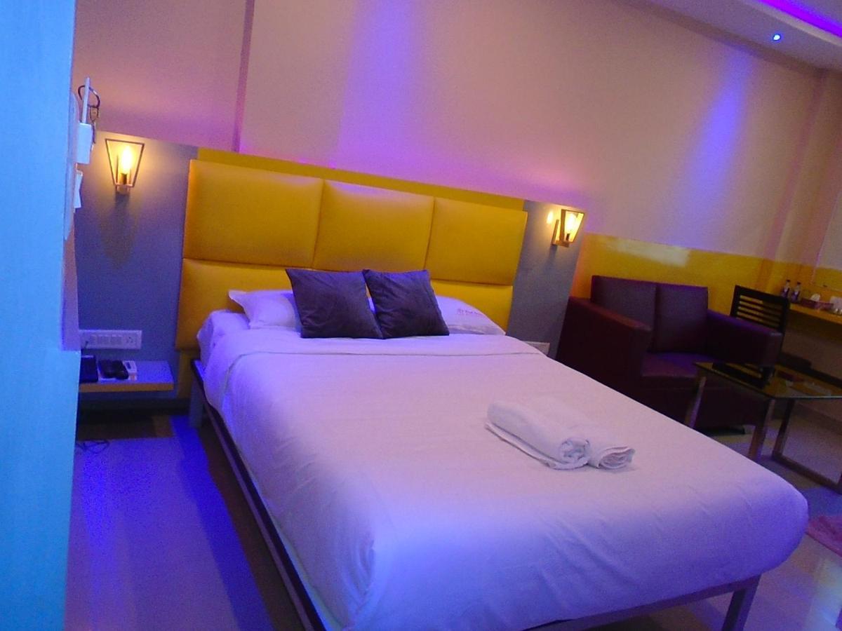 Royal Residency Hotel 2*