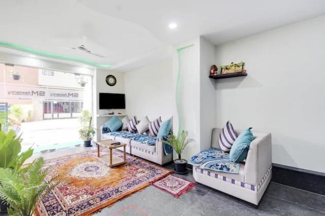 S M Residency 2*