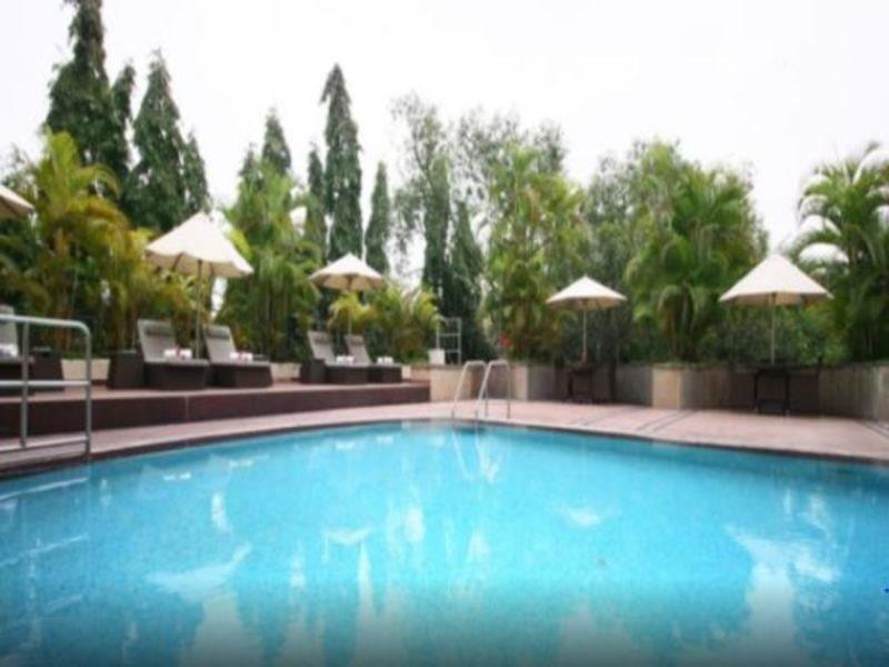 Vivanta Residency Road