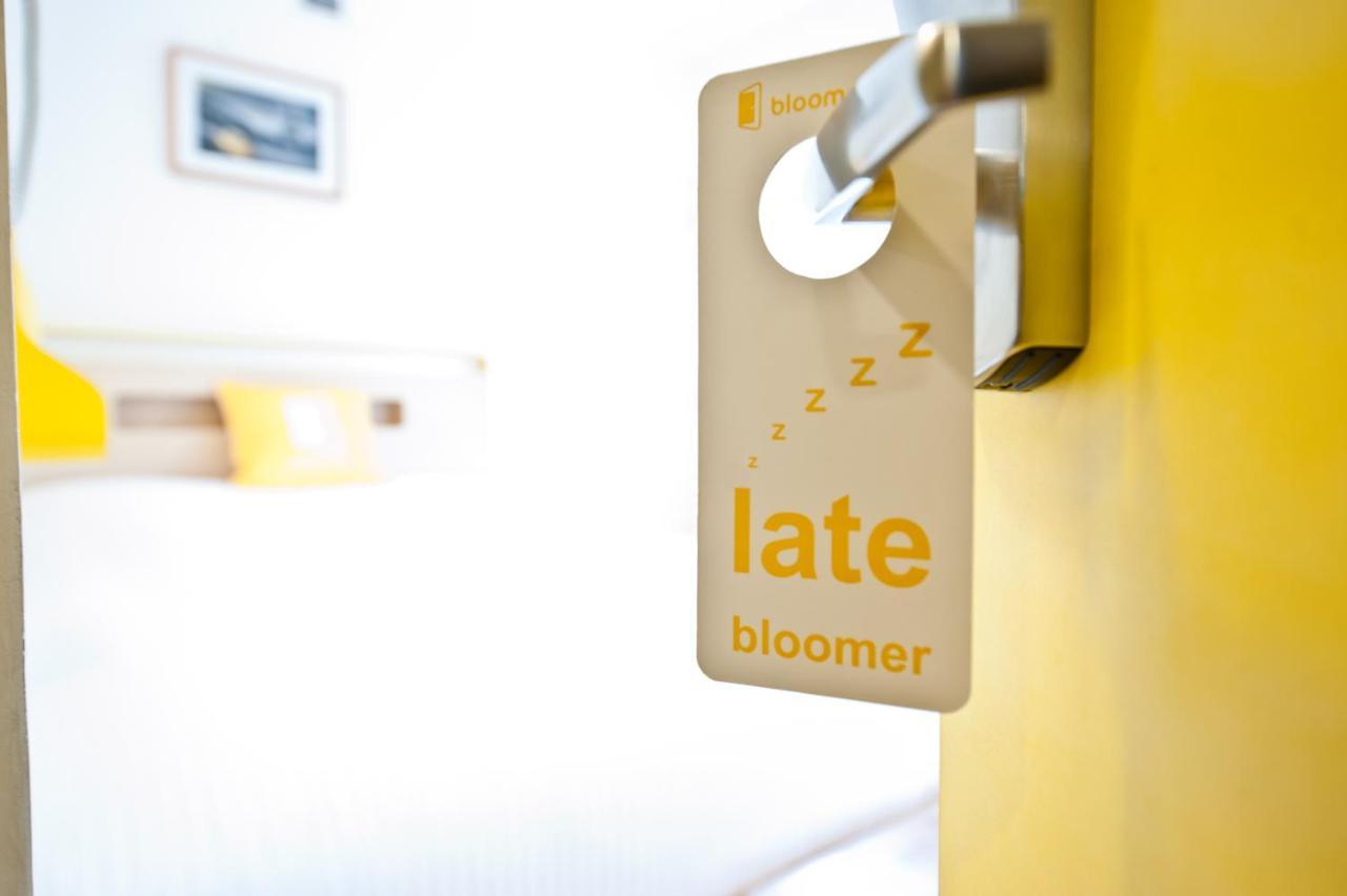 Hotel Bloomrooms @ Indiranagar 4*