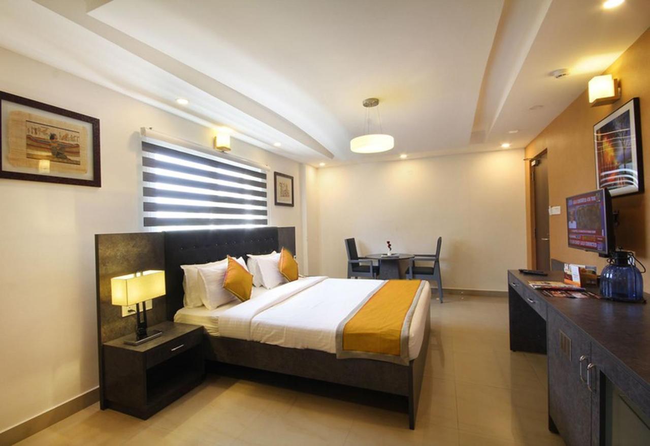 Hotel Fabhotel Icon Residency