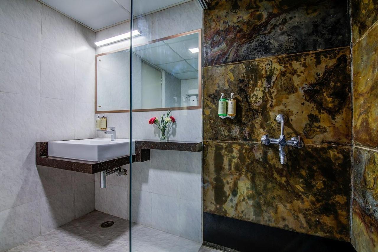 Hotel Fabhotel Icon Residency Bangalore