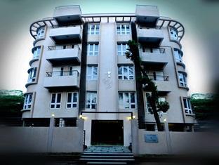 Hotel Eden Suites