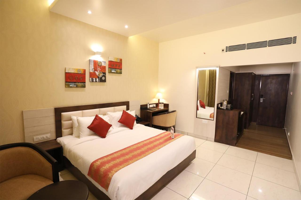 Hotel Foxglove International Bangalore