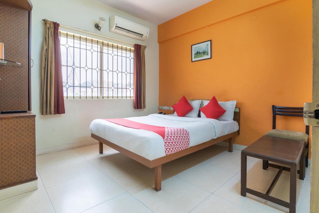 Oyo 10478 Raj Residency