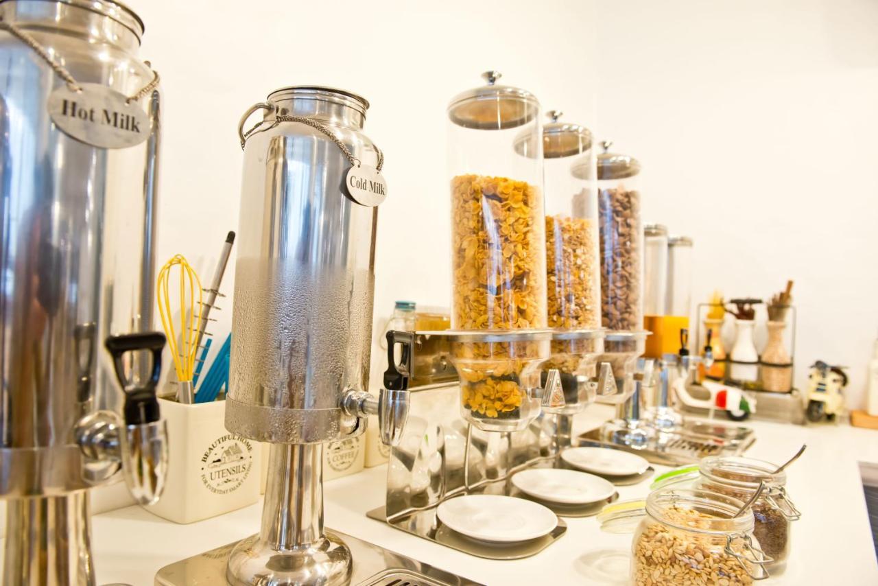 Bloomrooms @ Indiranagar Hotel 4*
