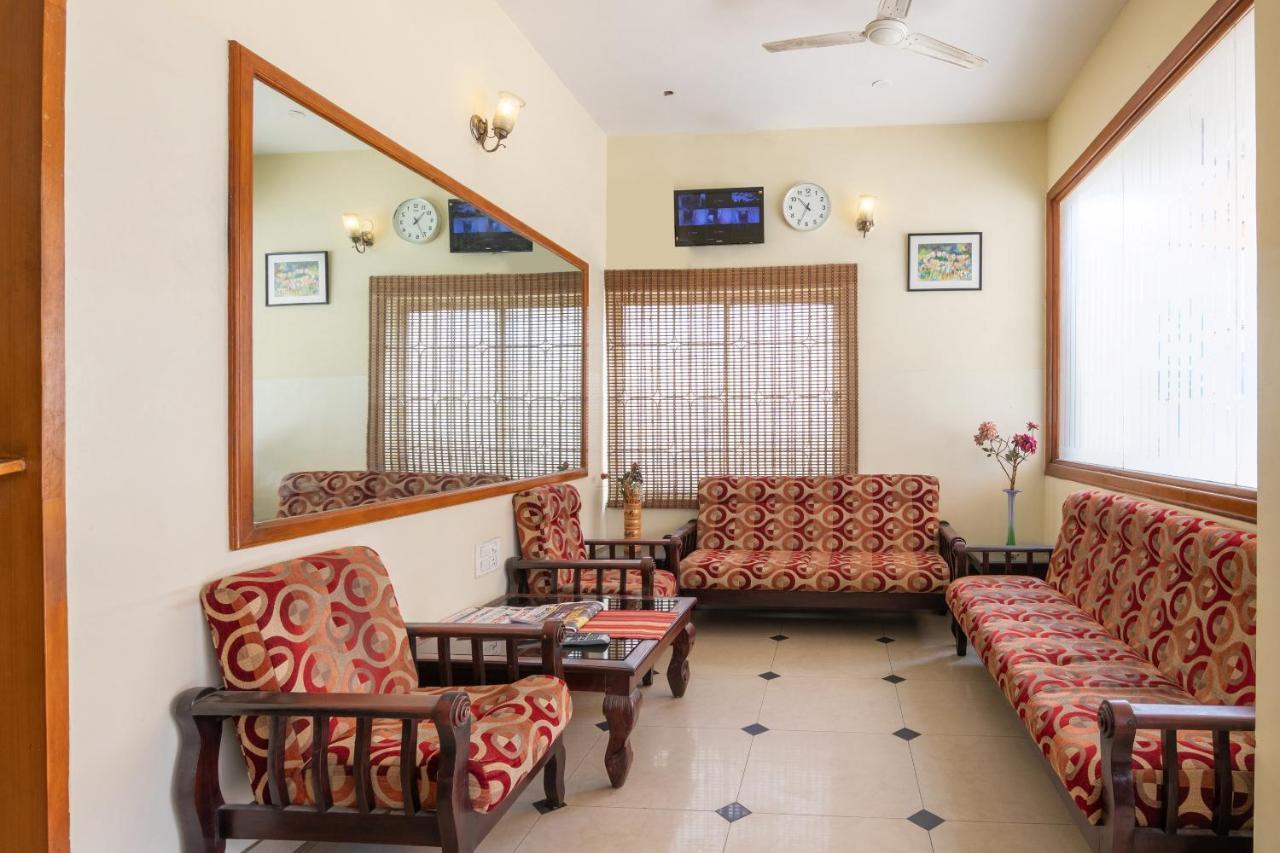 Hotel Oyo 10478 Raj Residency