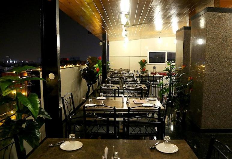 U.t.elegance 3* Bangalore