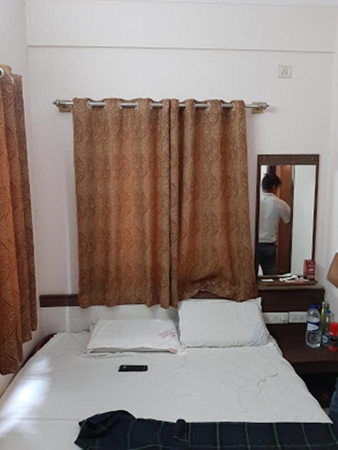 Hotel Surya Residency Majestic 2*