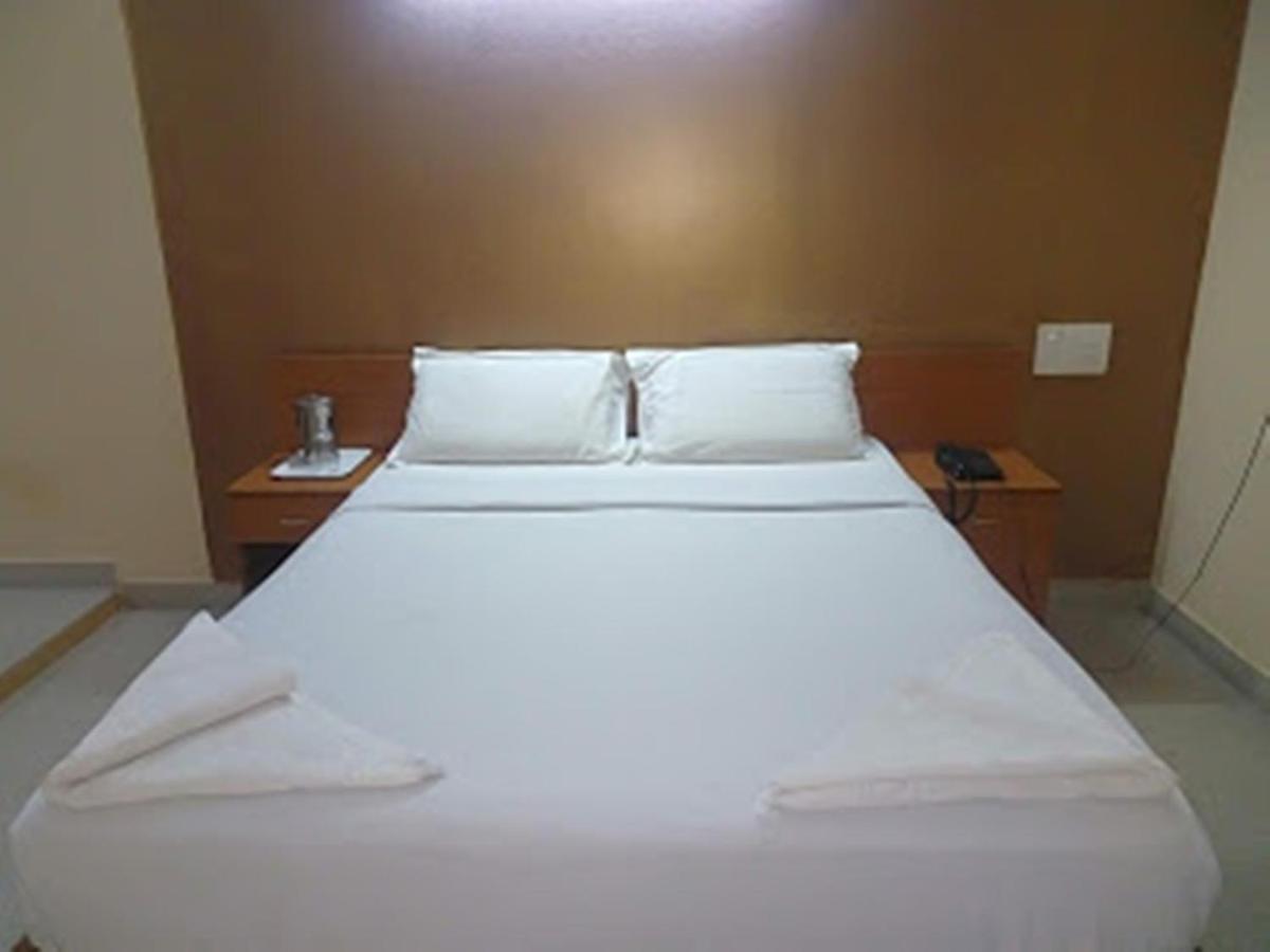 Surya Residency Majestic 2*