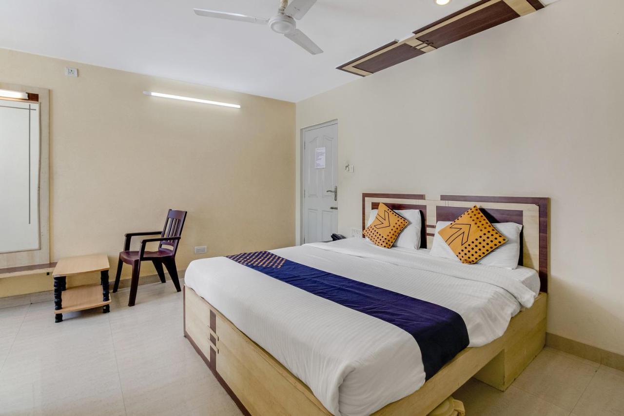 Oyo 74173 Shree Ganesh Regency Hotel