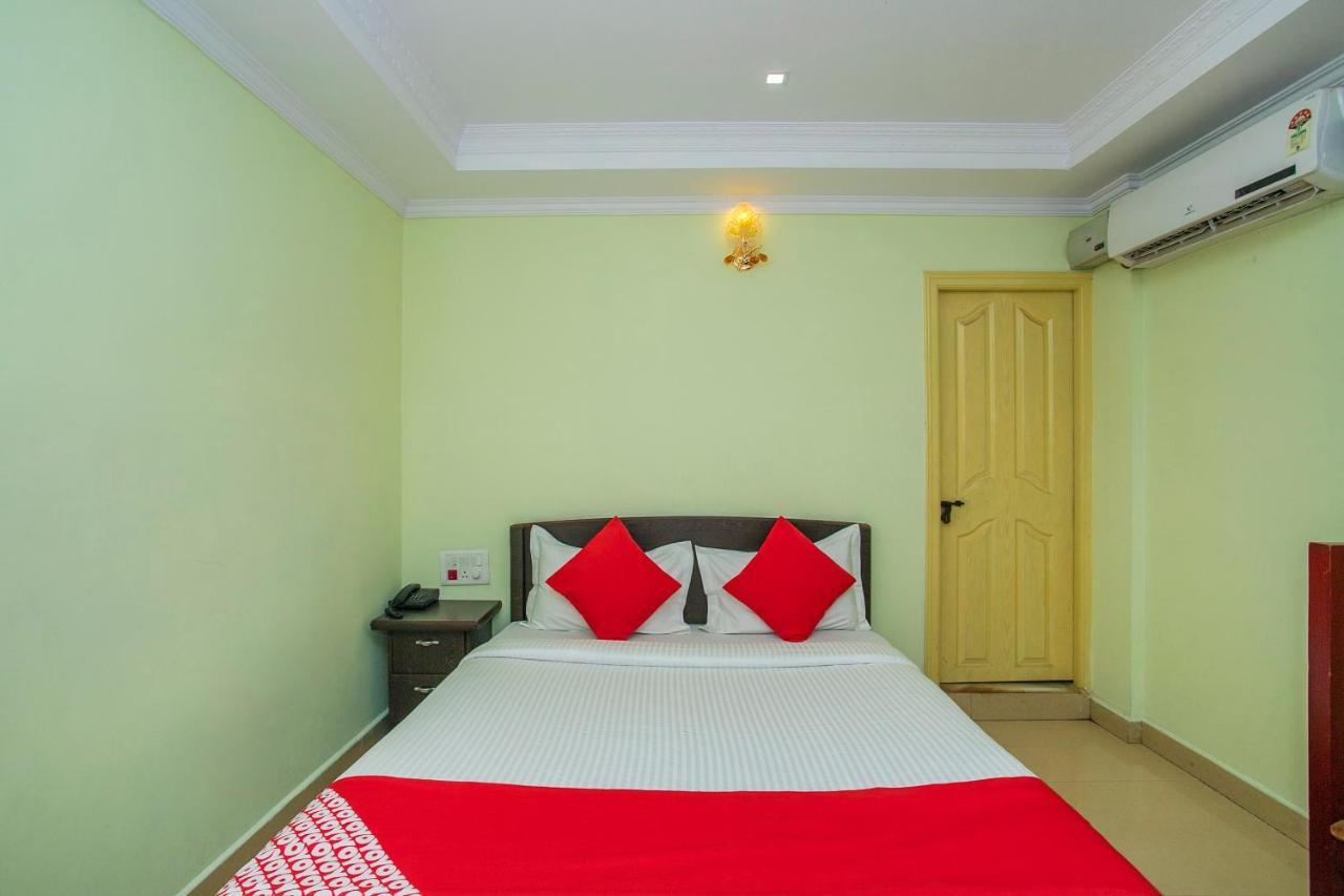 Hotel Oyo 25121 Bns Bangalore