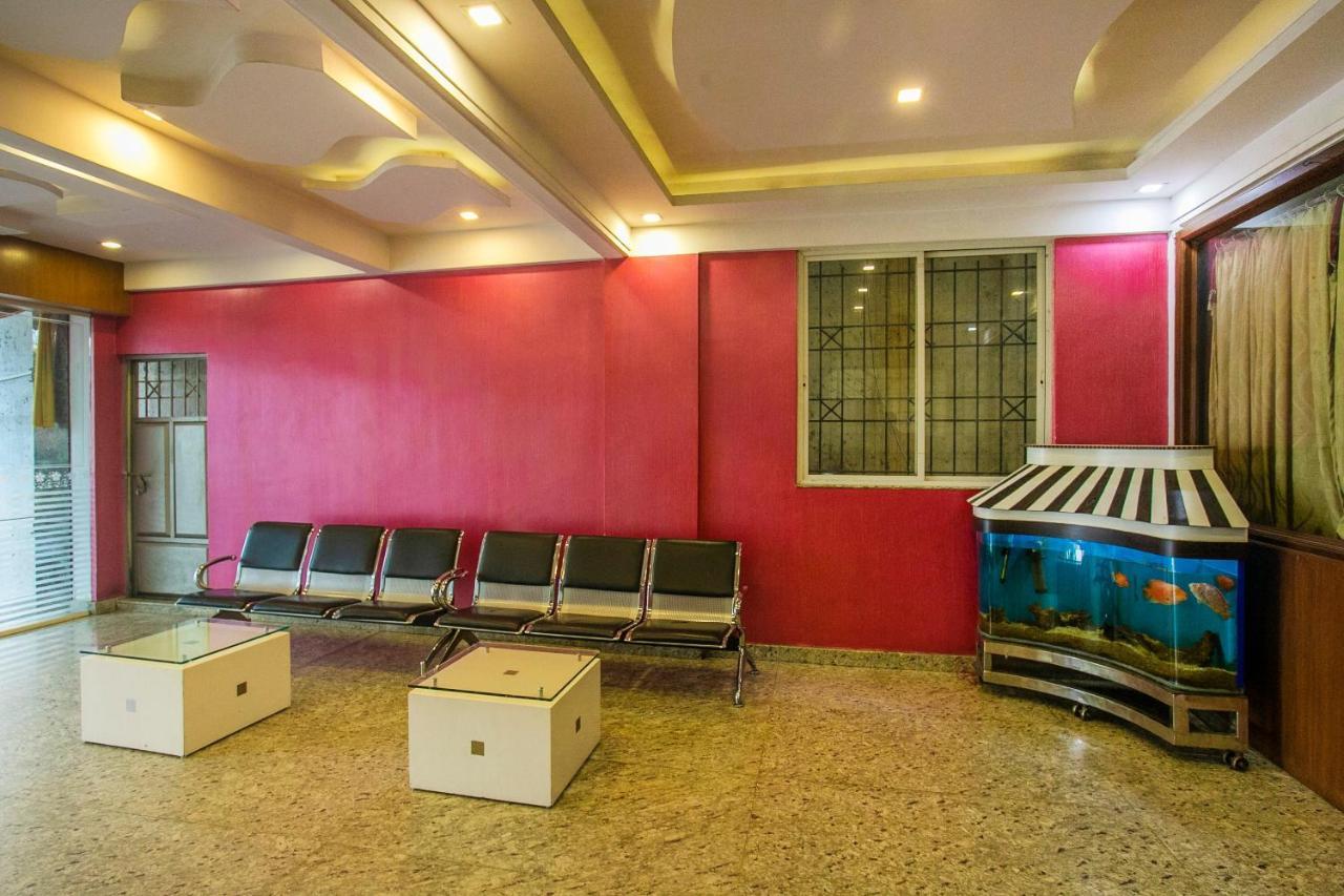 Hotel Oyo 25121 Bns 3*