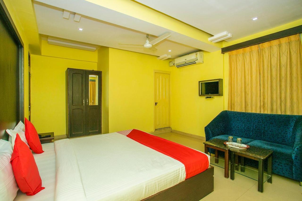 Oyo 25121 Bns Hotel