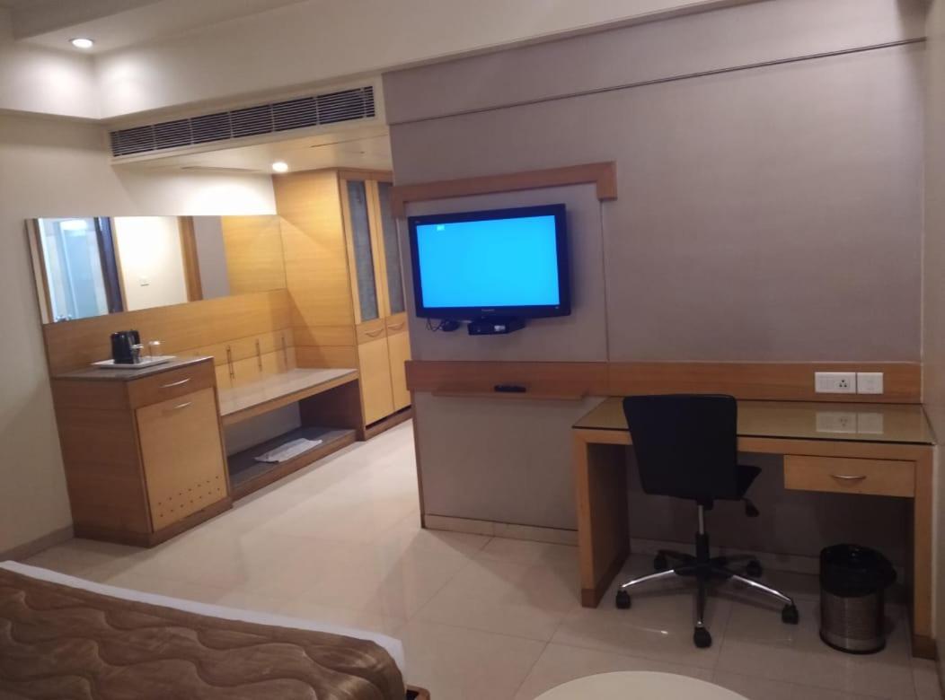 Crn Canary Hotel Bangalore
