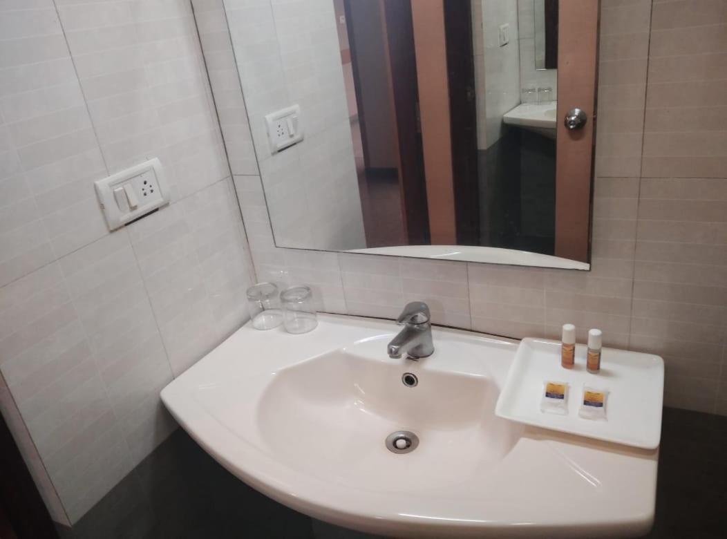 Crn Canary 3*