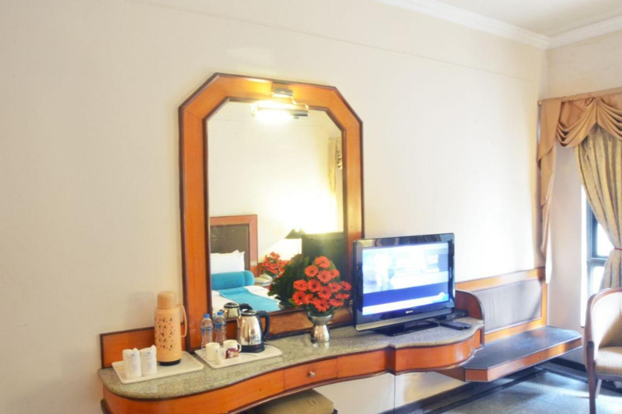 Ashraya International Hotel 3*