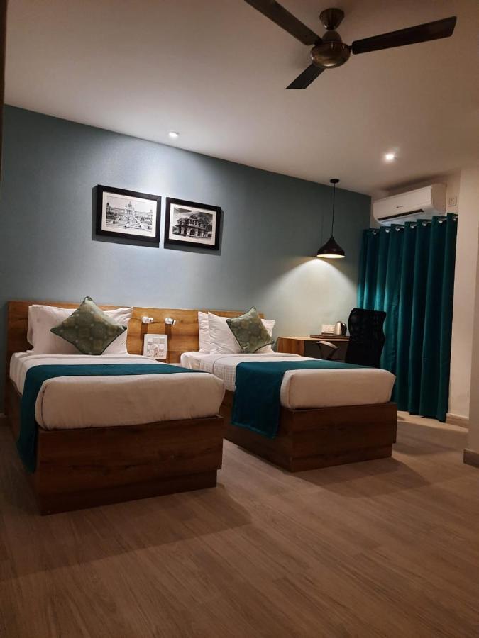 Hotel Regenta Grand Koramangala By Royal Orchid 3*