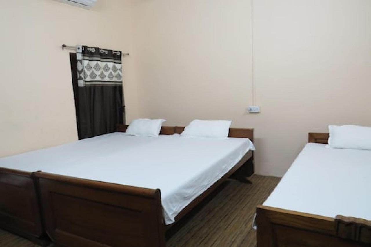 Prakrathi Residency Hotel