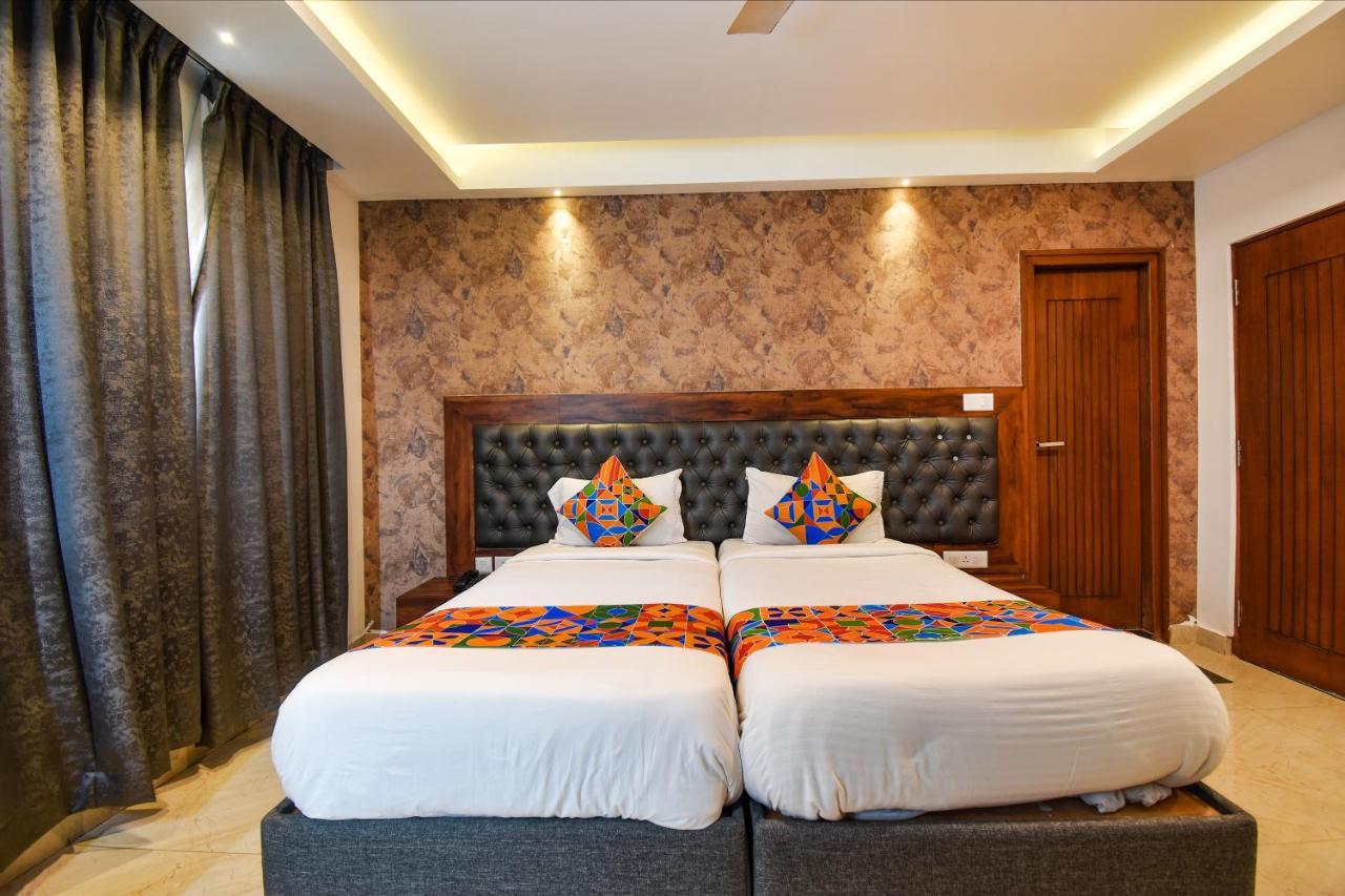 Fabhotel Golden Evana