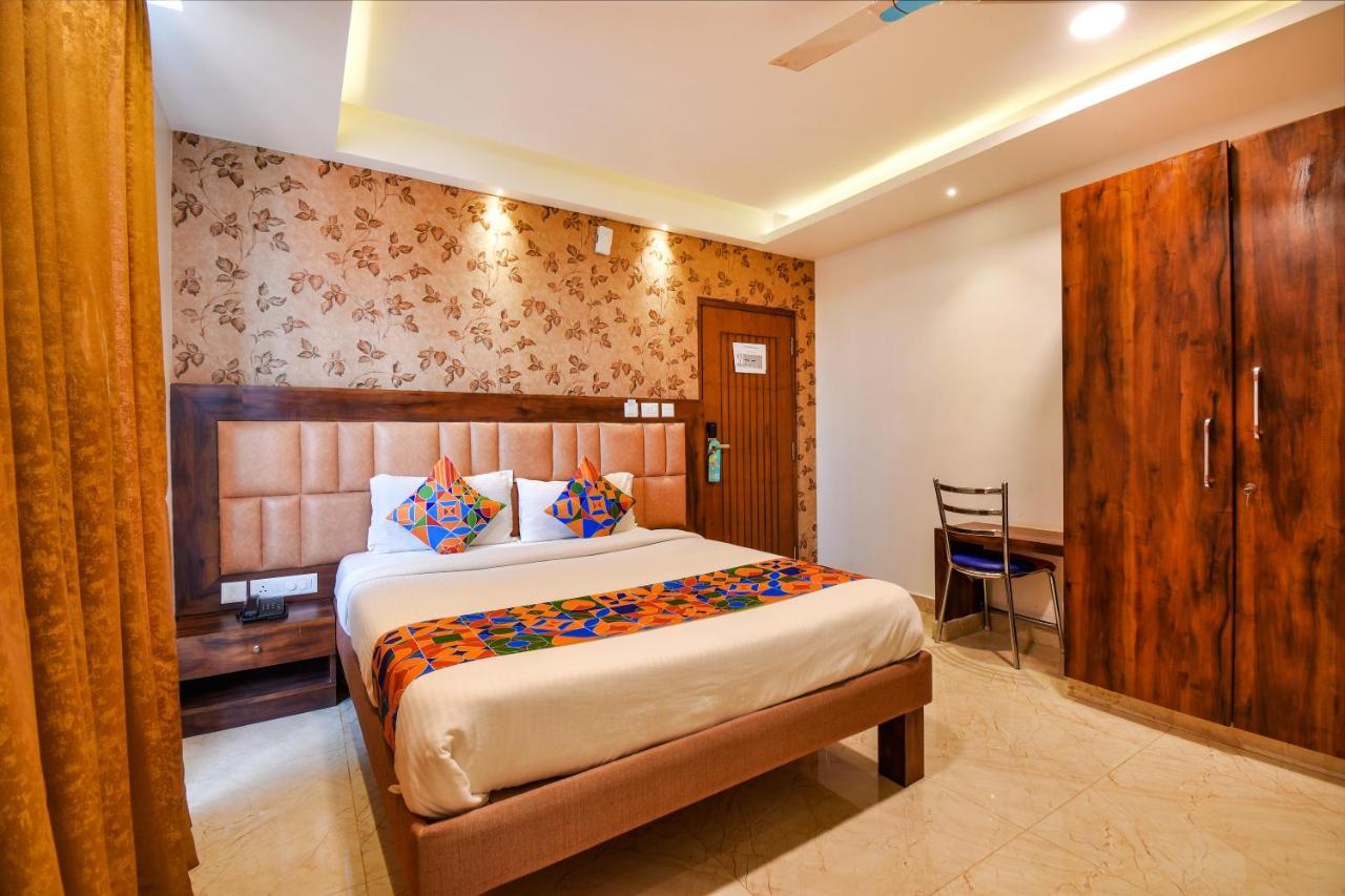 Fabhotel Golden Evana 3*
